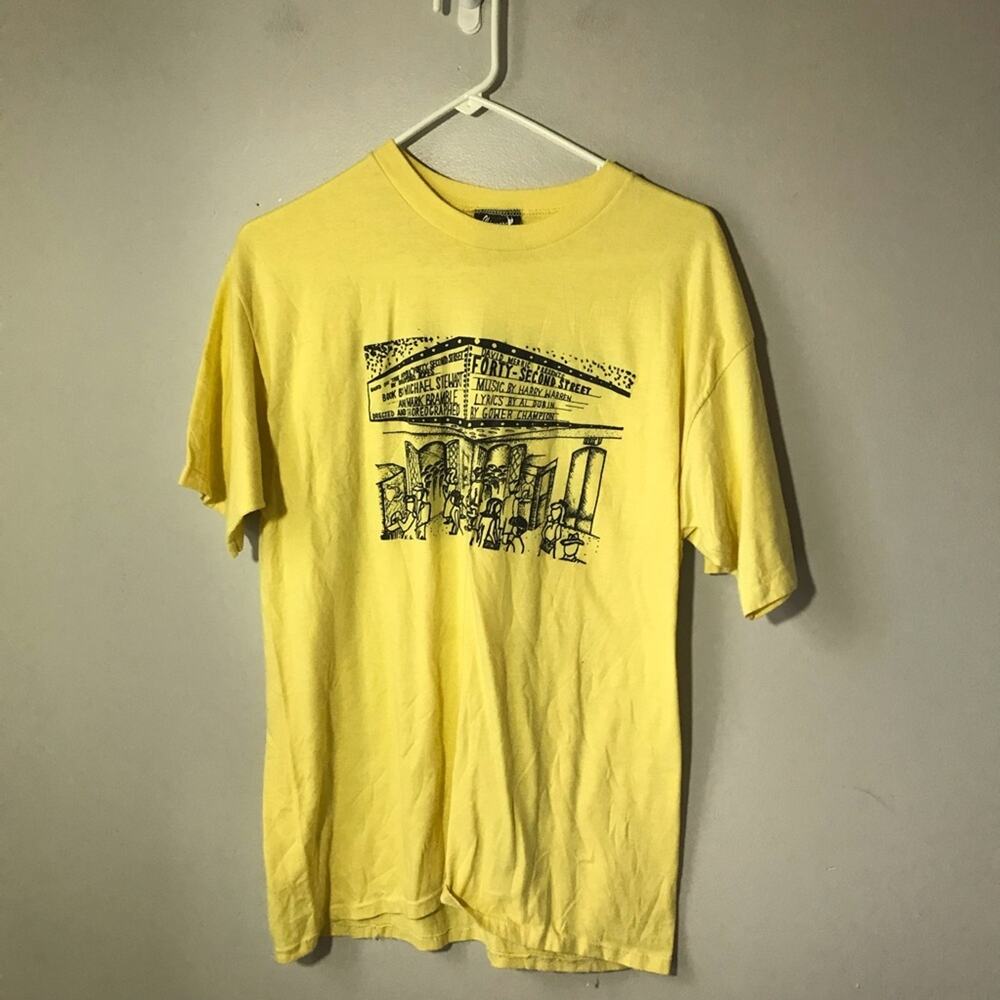 Vintage Skimmers XL made in the USA yellow tshirt musical theater performance